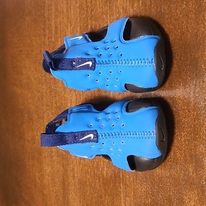 Nike sandal for infant